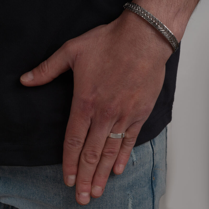 ⁦טבעת עם חריטה פנימית לגבר⁩ – תמונה ⁦3⁩