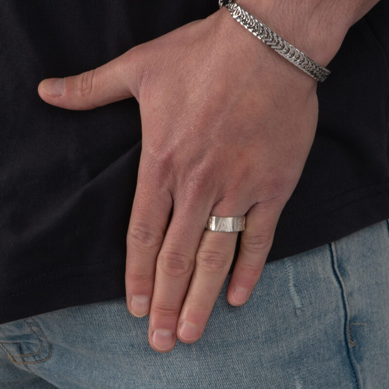 ⁦טבעת שם בהתאמה אישית לגבר⁩ – תמונה ⁦4⁩