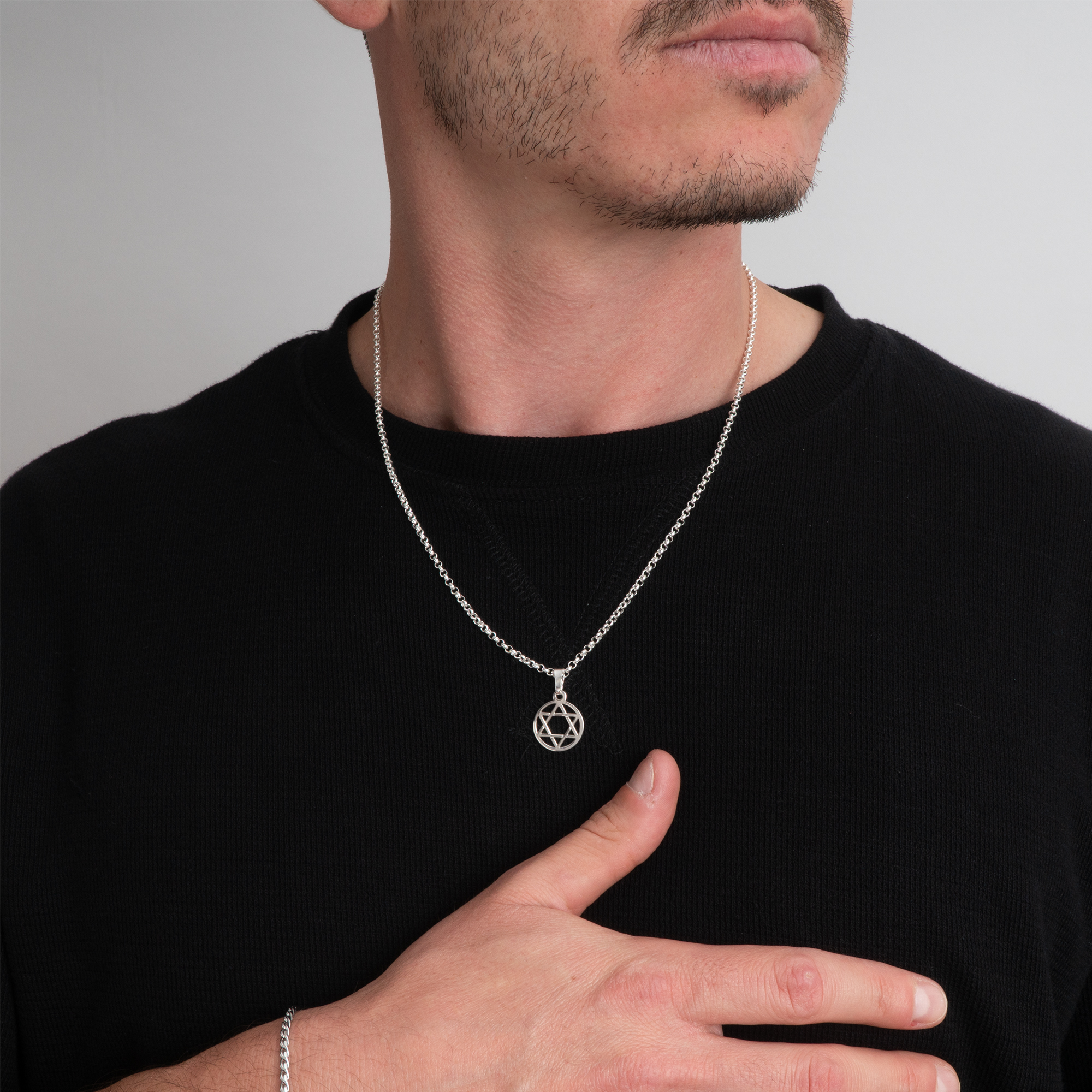 שרשרת עיגול עם מגן דוד לגבר – תמונה 3