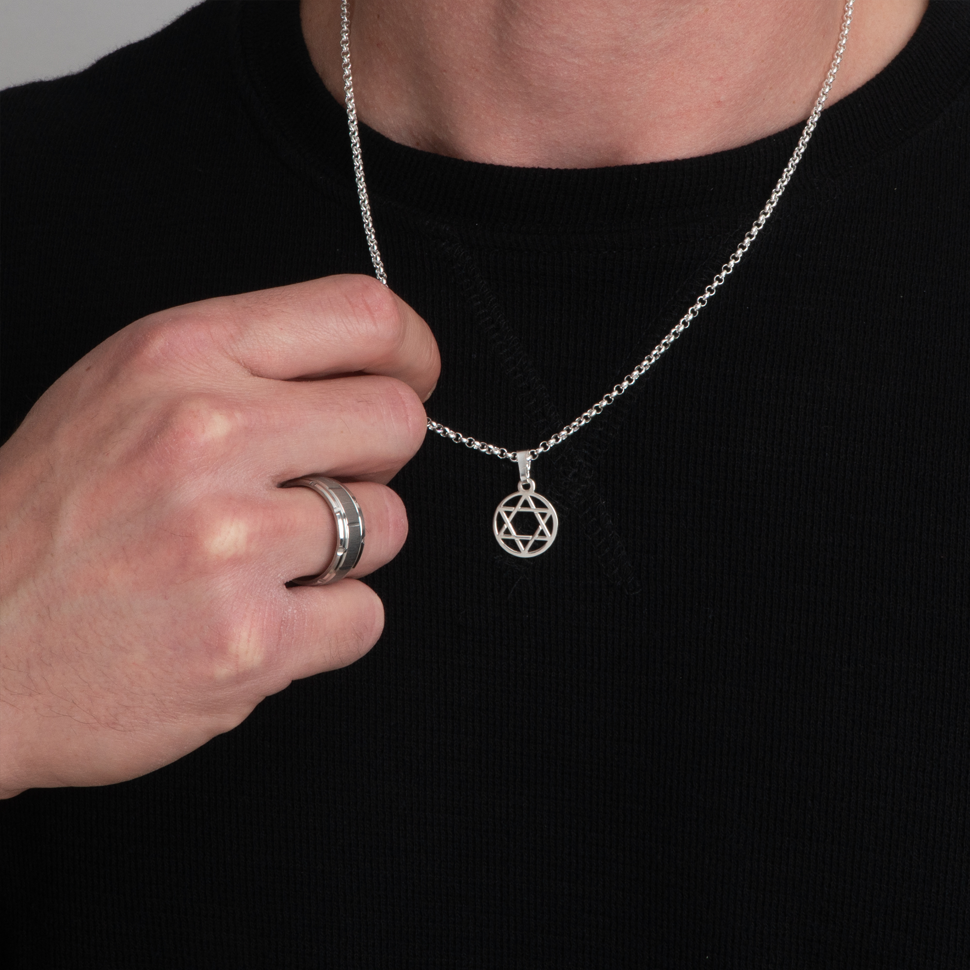 שרשרת עיגול עם מגן דוד לגבר – תמונה 2